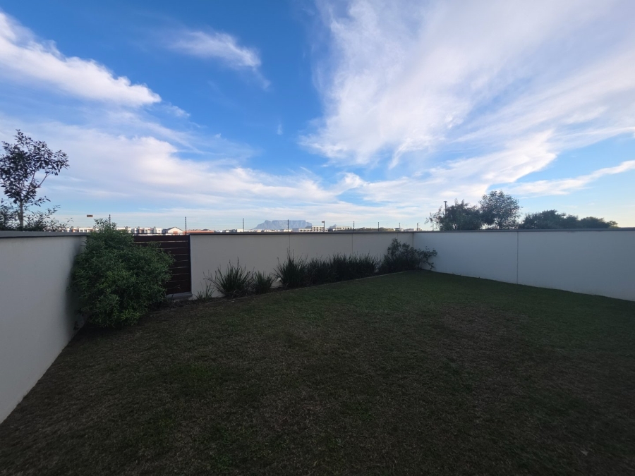 To Let 3 Bedroom Property for Rent in Sandown Western Cape